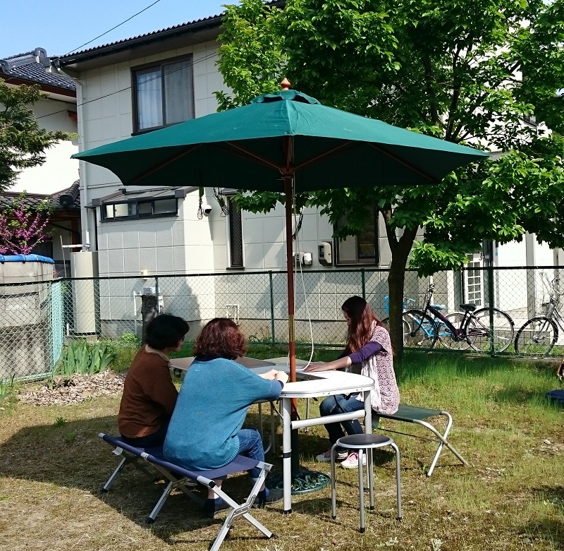 http://www.caracoles.jp/blog/images/20170510.JPG