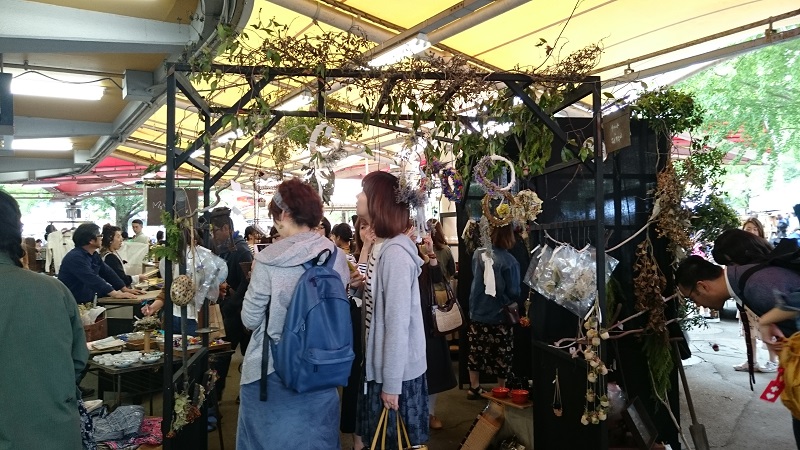 http://www.caracoles.jp/blog/images/20170514-8.JPG