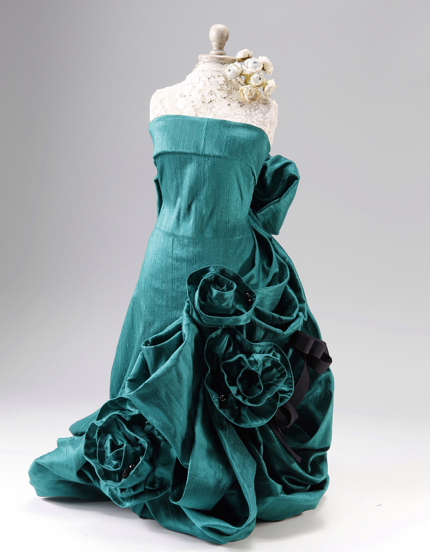 http://www.caracoles.jp/blog/images/doll.JPG